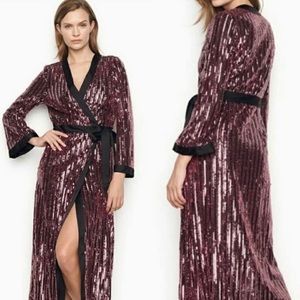 VICTORIA Secret Long Sequins Pink & Black Kimono Robe